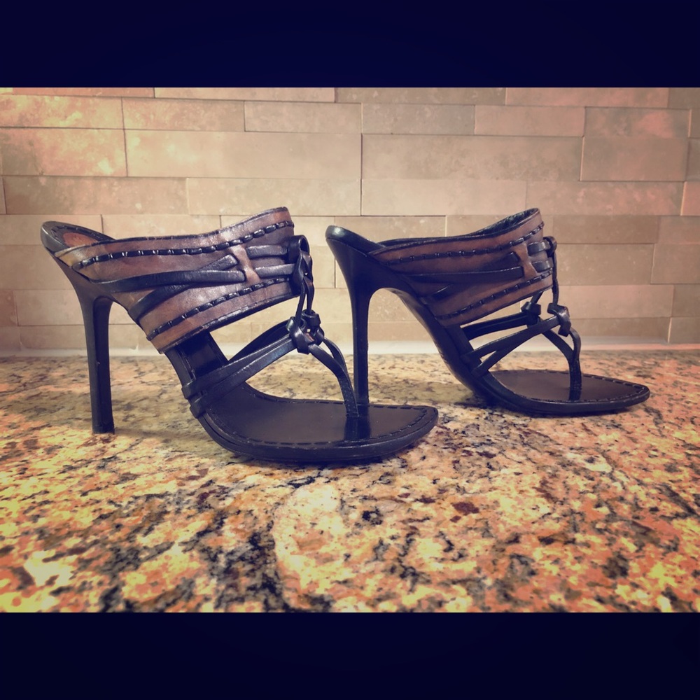 GUCCI - High Heel Black/Brown Leather Sandals!